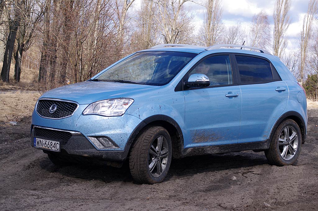 SsangYong Korando -Przód/bok