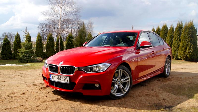BMW 328i xDrive oprócz rasowej stylistyki przekonuje osiągami, precyzją prowadzenia i zaskakująco niskim zużyciem paliwa w trybie ECO.