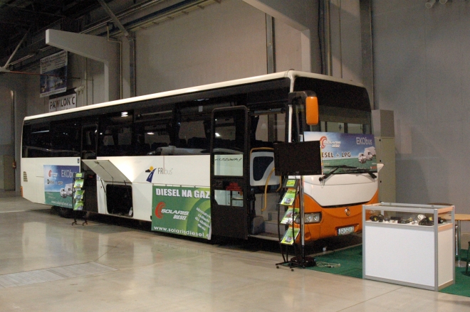 W maju br. Komisja Europejska opracowała strategię ograniczającą emisję CO2 dla samochodów ciężarowych, autobusów i autokarów. Główne założenia dokumentu to zmniejszenie zużycia paliwa oraz emisji CO2 w transporcie drogowym. Co to oznacza dla Polski?