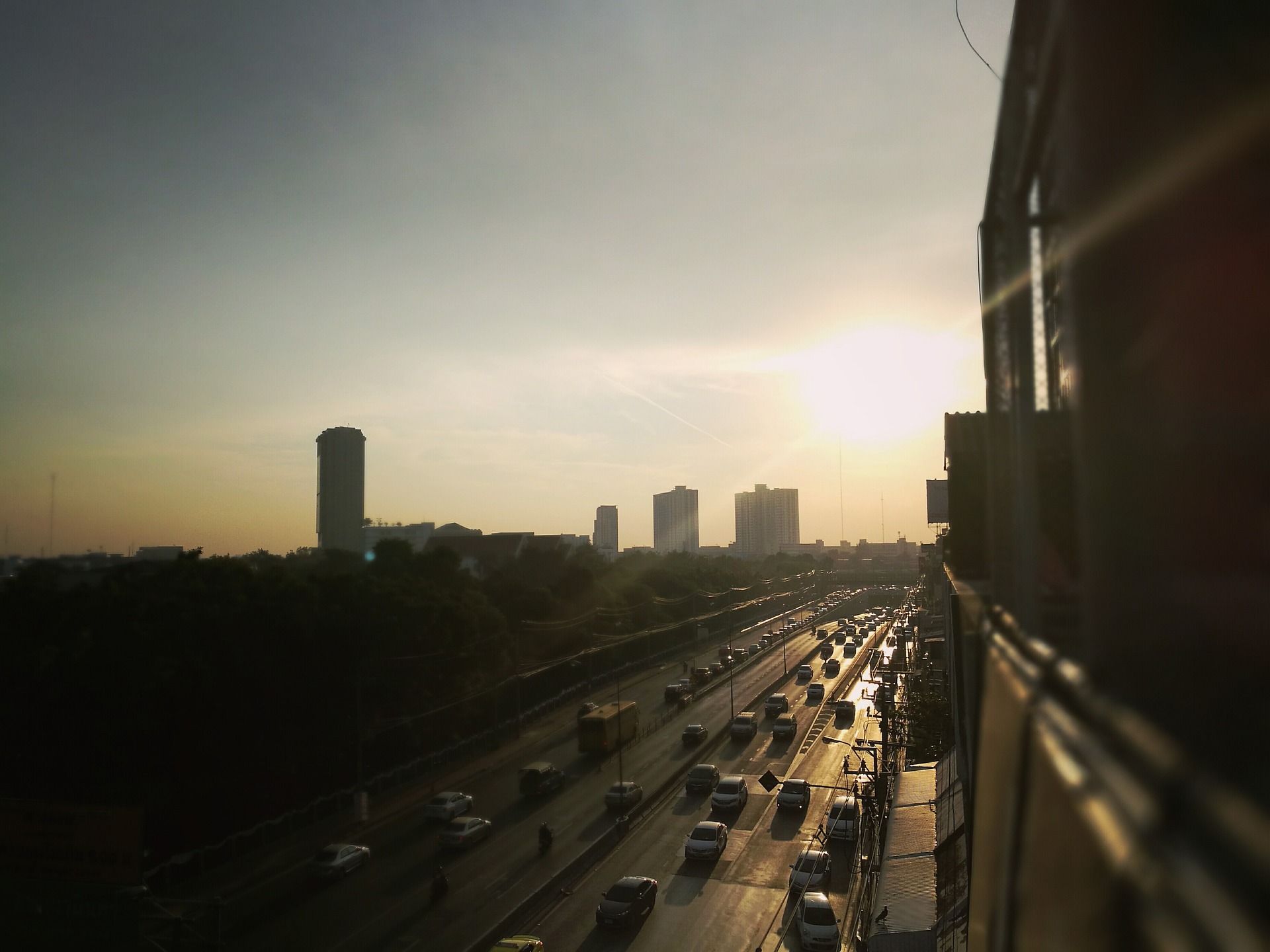 Zakaz wjazdu do centrów miast dla silników Diesla od 2025 r.
